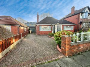 Front External- click for photo gallery